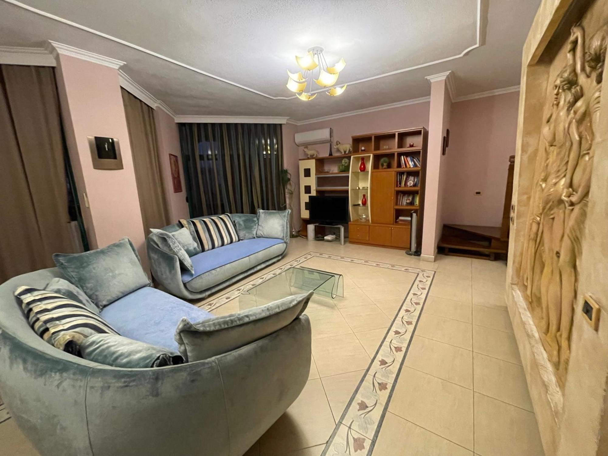 Apartment Mak